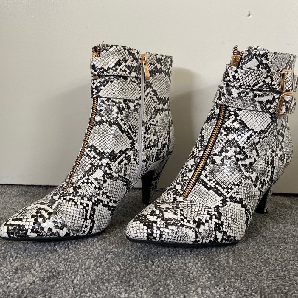 IDIFU heeled boots